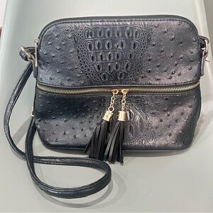 Elegant Black Textured Crossbody Bag with Gold Details